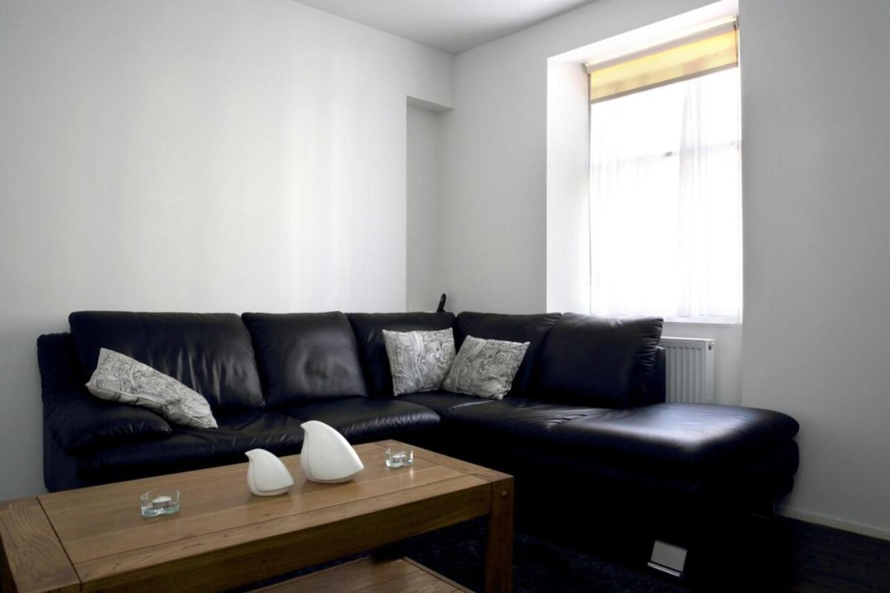 Central Apartment For The Fringe Edinburgh Bagian luar foto