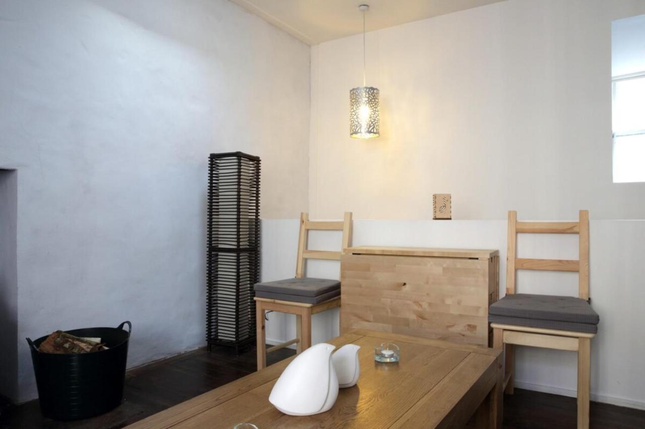 Central Apartment For The Fringe Edinburgh Bagian luar foto