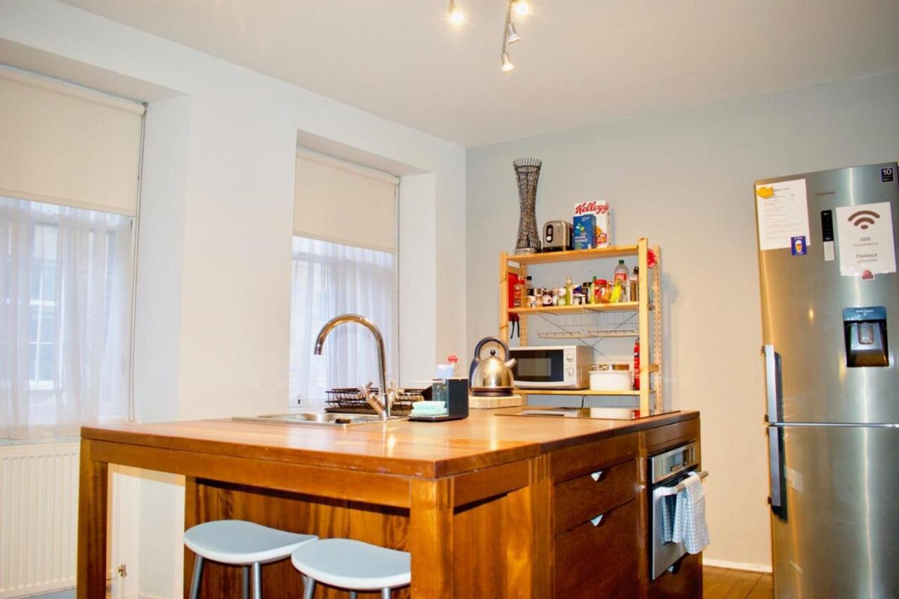 Central Apartment For The Fringe Edinburgh Bagian luar foto
